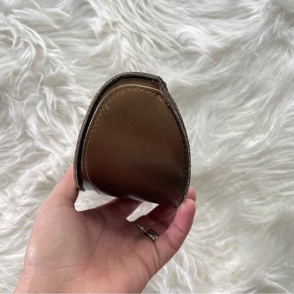 Gucci Unisex Sunglasses Case Glasses Leather Gold Bronze Velvet Interior GG Logo main image 8